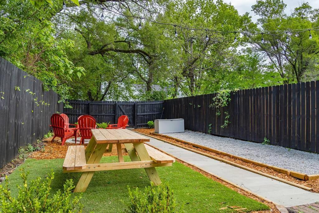 Luxury 8 Bed/4 Ba Nulu Home Private Yard/Parking Louisville Ngoại thất bức ảnh