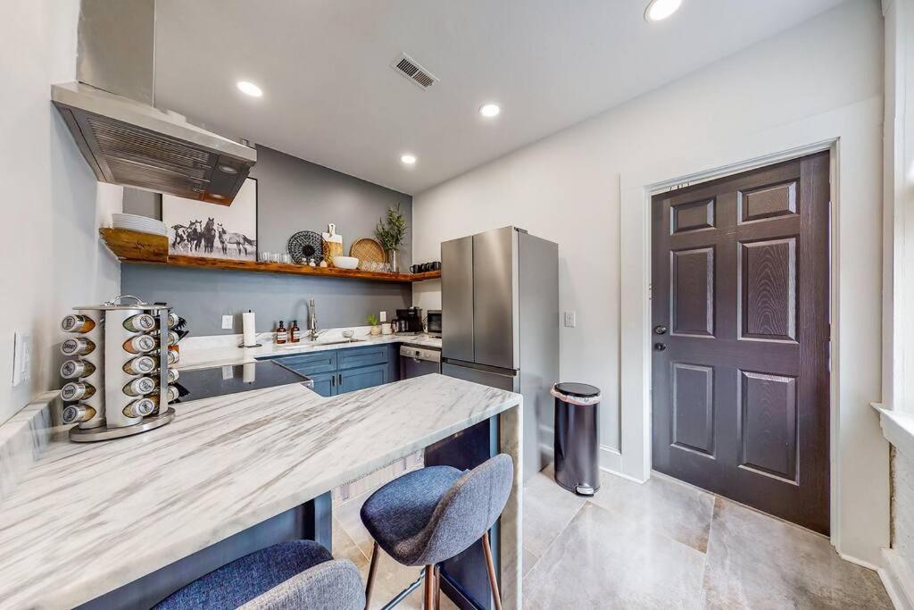 Luxury 8 Bed/4 Ba Nulu Home Private Yard/Parking Louisville Ngoại thất bức ảnh