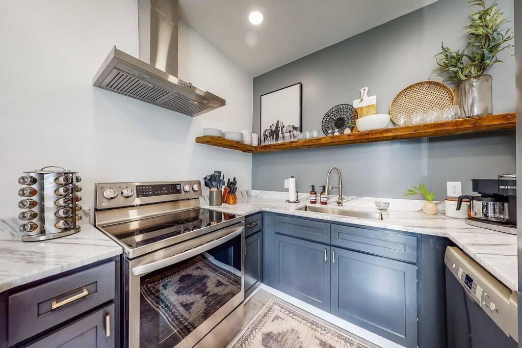 Luxury 8 Bed/4 Ba Nulu Home Private Yard/Parking Louisville Ngoại thất bức ảnh